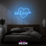 "In Love" Leuchtmotiv aus LED Neon