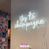 "Yes to Champagne" LED Neonschild