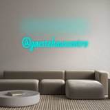 Personalisiertes Neonschild: @gaestehausce...