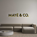 Personalisierte Leuchtreklame: Mayé & Co.