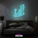 "Falling Into a Hole - Art" Leuchtmotiv aus LED Neon