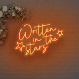 "Written in the Stars’" Liebes - Leuchtmotiv aus LED Neon