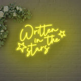 "Written in the Stars’" Liebes - Leuchtmotiv aus LED Neon