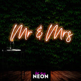 "Mr & Mrs" Hochzeits - Leuchtmotiv aus LED Neon