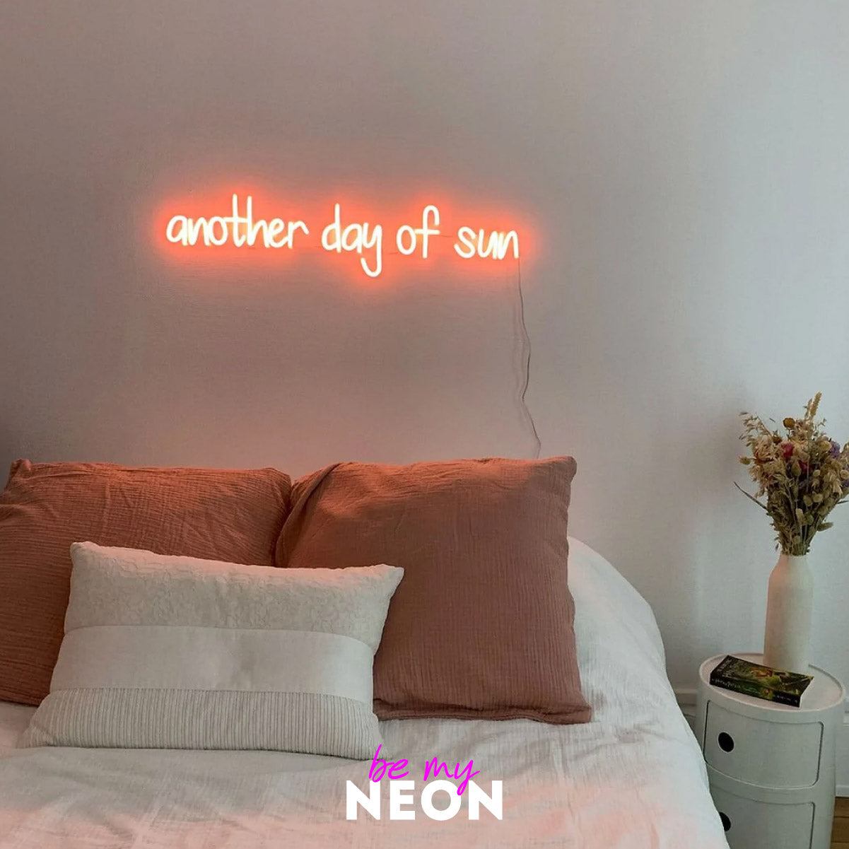 "another day of sun" Leuchtmotiv aus LED Neon