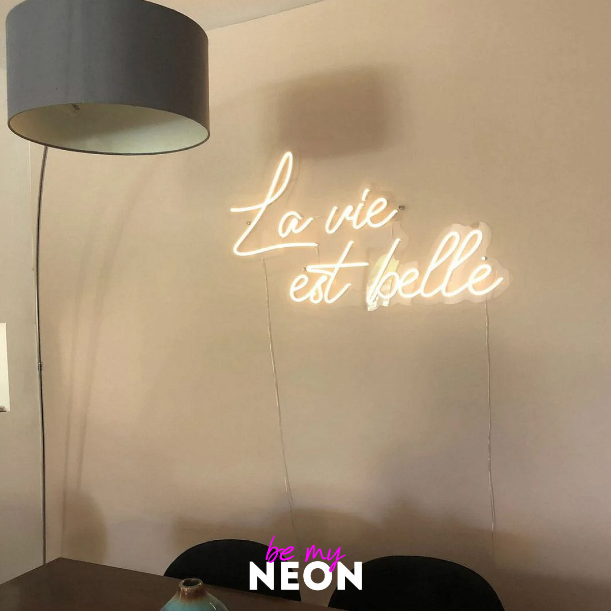"la vie est belle" LED Neonschild