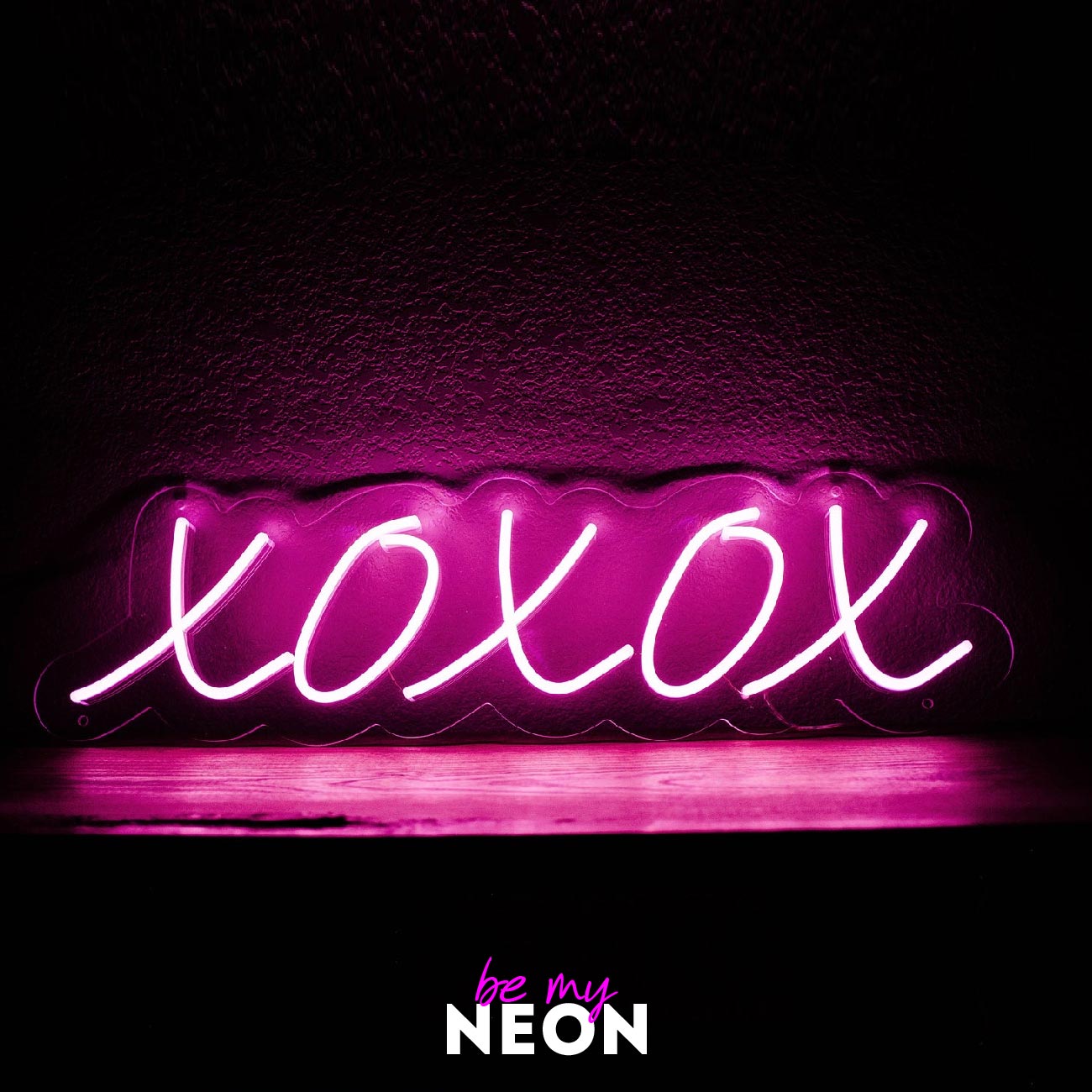 "XOXOX" Leuchtmotiv aus LED Neon