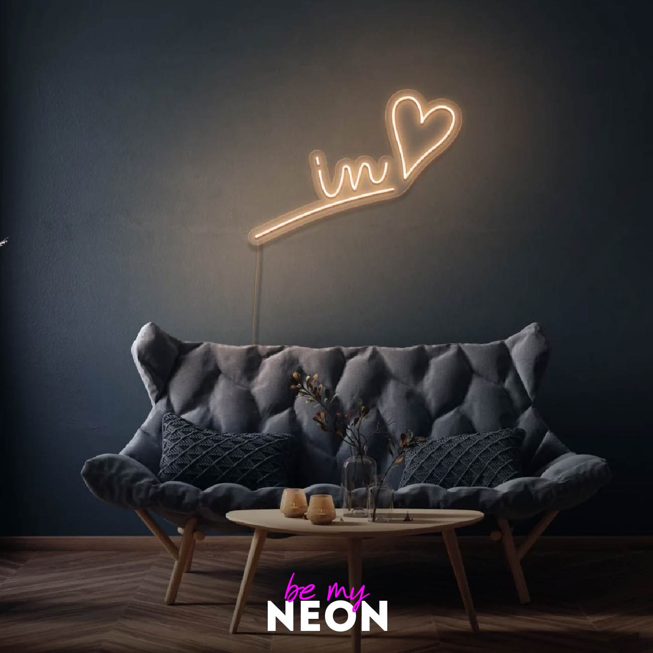 "..in love" LED Neonschild