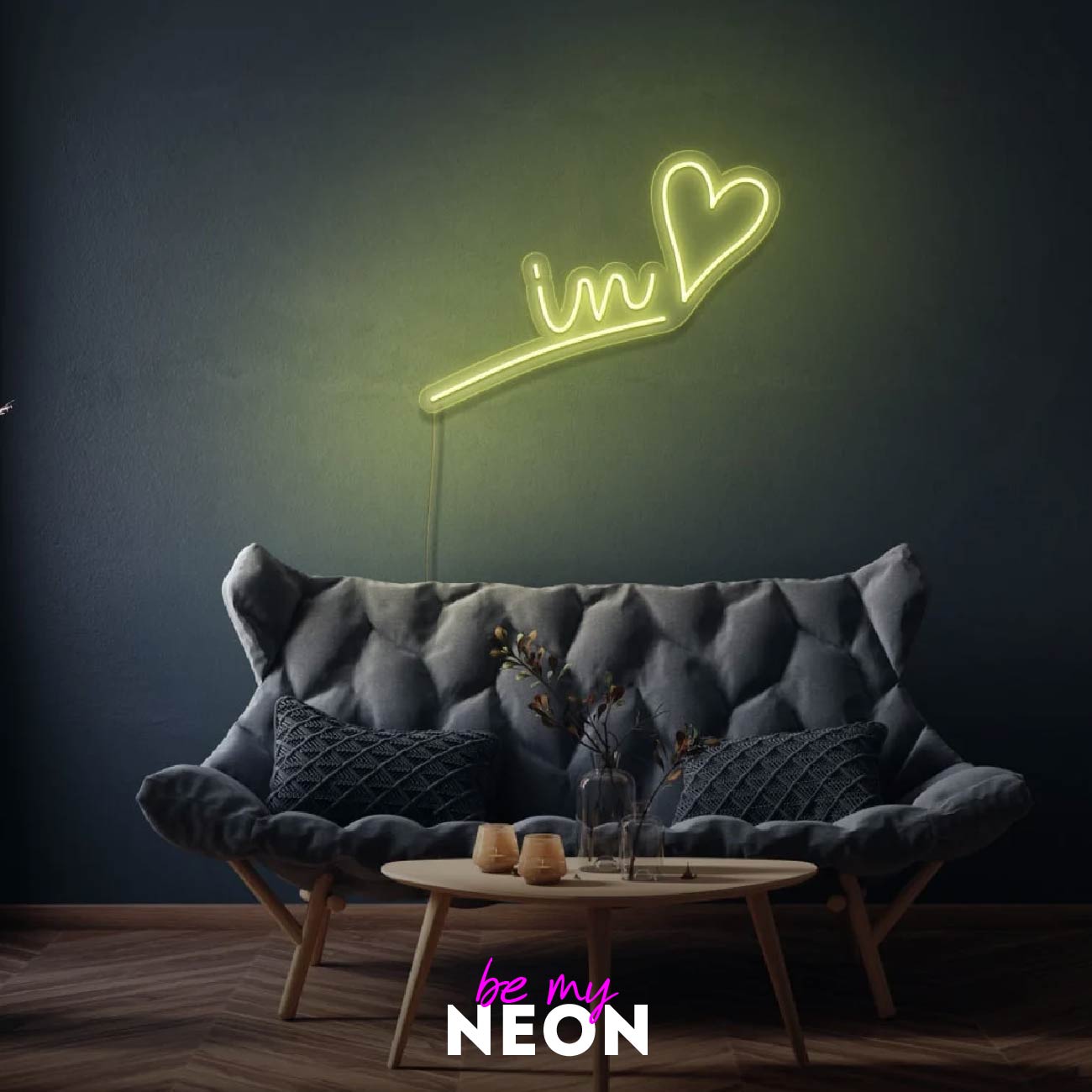 "..in love" LED Neonschild